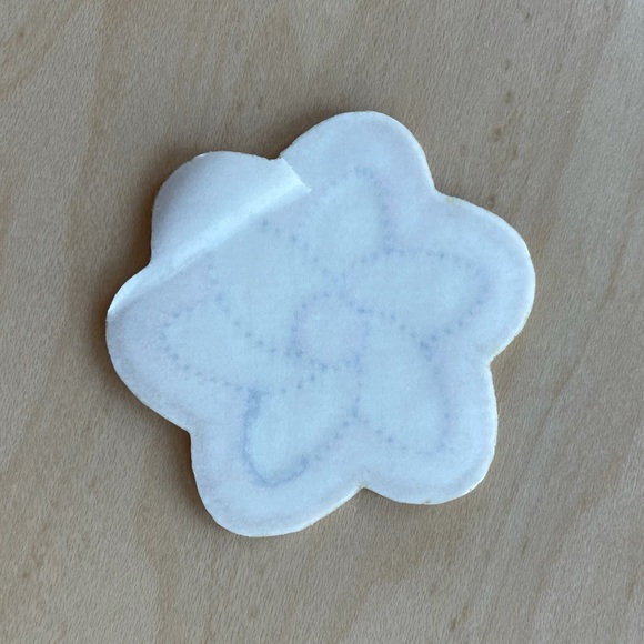 🆕 Stoney Clover Lane Embroidered Pink & Yellow Flower Sticker Patch - Picture 2 of 3